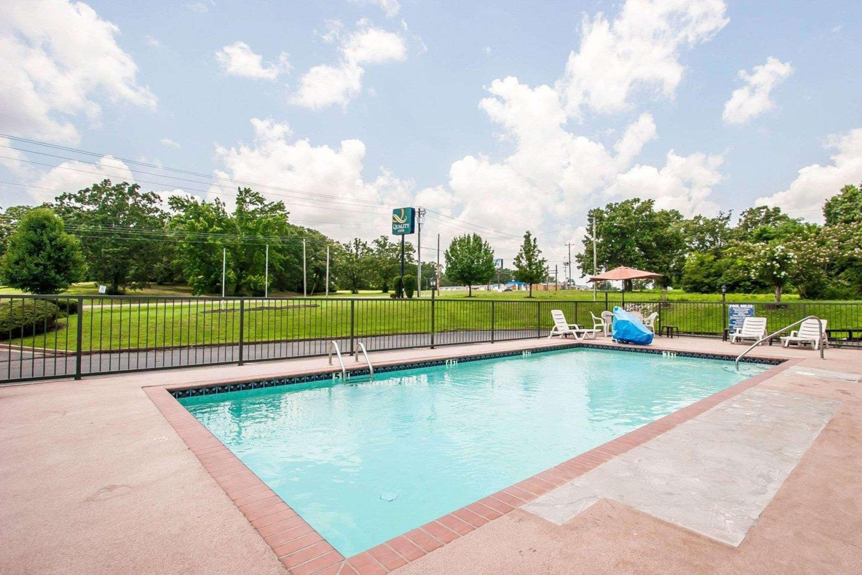 Quality Inn Savannah South Exterior photo